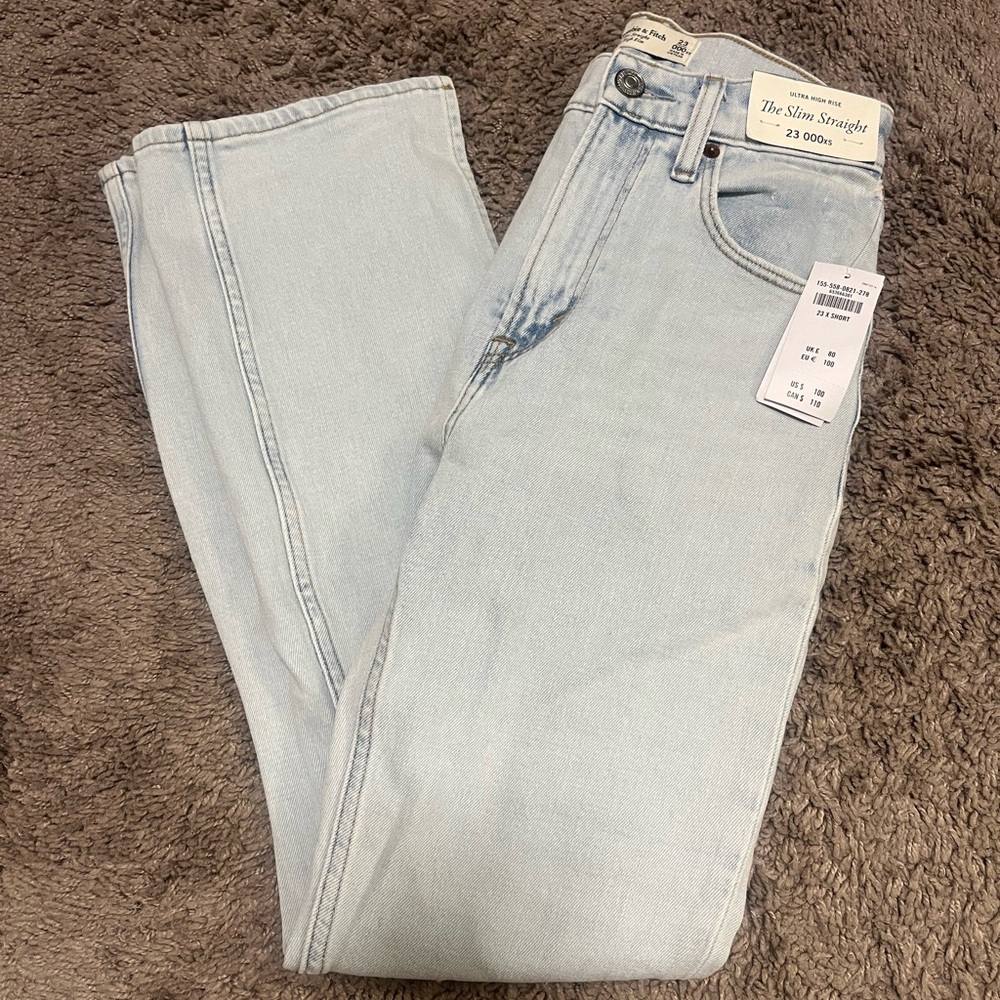 NWT Abercrombie Ultra High Rise Slim Straight jeans size 000 XS/Size 23 - Picture 3 of 6